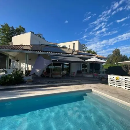 Maison D'architecte : Espace, Calme & Piscine Tatil Evi *