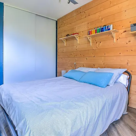 Holiday home Maison D'architecte : Espace, Calme & Piscine